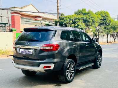 EVEREST 2.0L TITANIUM 4x2 2019z5440332608533_1a29c26c26e291c8ea66e2a038a10d94